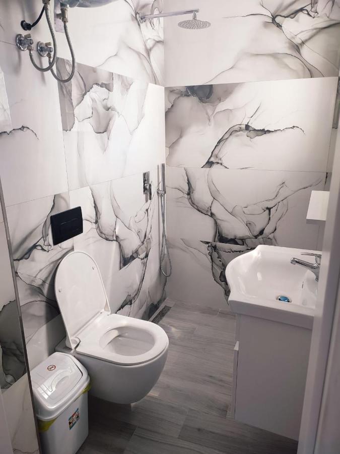Proda Apartments Sarandë Eksteriør billede